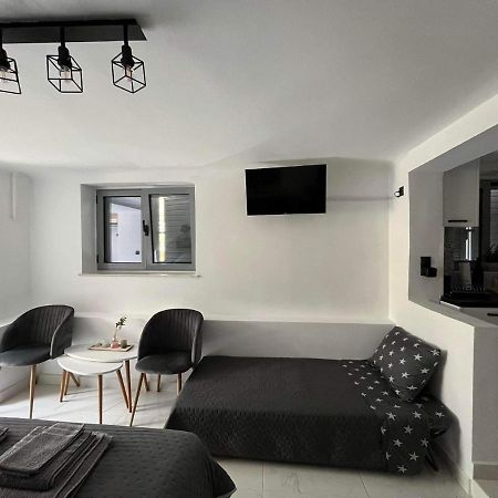 Riviera-Melrod-Athens Apartment ภายนอก รูปภาพ