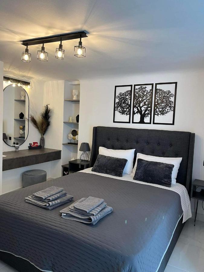 Riviera-Melrod-Athens Apartment ภายนอก รูปภาพ